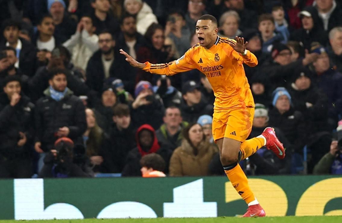 姆巴佩在FPX比赛中败北，逆转引发热议！的简单介绍